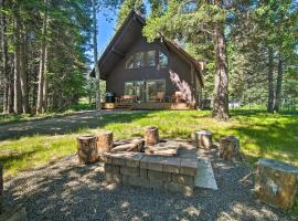 Beautiful McCall Cabin Perfect for Families!, hotel en McCall