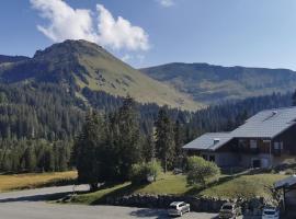 Studio les fleury, parkimisega hotell sihtkohas Mieussy