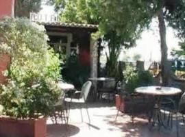 Mon Repos – hotel w mieście Cesano
