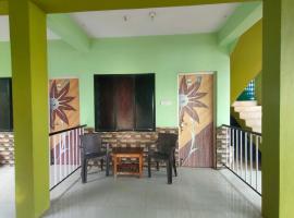 Luciano Guest House, hotel in Arambol