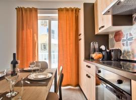 Sliema 2-bedroom Central Apartments and Penthouse with jacuzzi