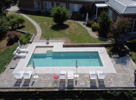 Villa Silvia Olivetti, hotelli kohteessa Banchette