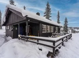 Cottage right next to cross country tracks