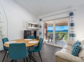 Gallery apartment in Skrbcici (Krk): Skrbčići şehrinde bir otel