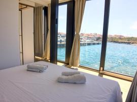 HOUSEBOAT Blue Lagoon Stintino