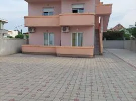 Fikret-apartmani Velika plaža