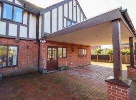 Maesbury Manor, vacation rental in Oswestry
