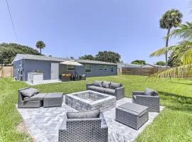 Beach House with Outdoor Kitchen, Walk to Coast