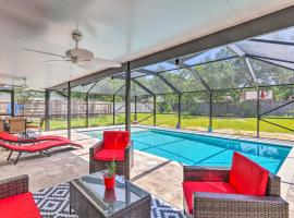 Family-Friendly Home with Pool 11 Mi to Destin, hotel sa Niceville