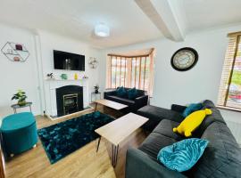 Beautiful 3 bedroom house with garden + Parking, hotel dicht bij: Churchill Hospital, Oxford