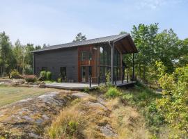 Modern holiday home in Kisa, vikendica u gradu 'Kisa'