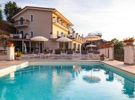 Residence I Lauri, appartement in Laureana Cilento