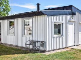 Lovely Home In Mrbylnga With Kitchen, hotel a Mörbylånga