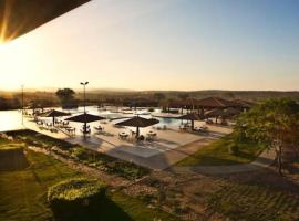 Hotel Canariu's Gravatá - Flat térreo com duas suítes (até 8 pessoas) – hotel w mieście Gravatá