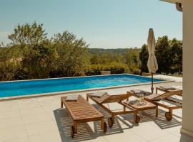 Casa Cavi Istria, ваканционно жилище в Oprtalj