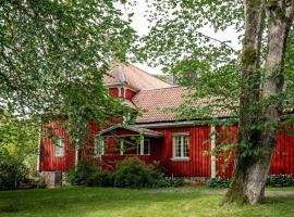 Borgviks herrgårdsflygel, apartment in Borgvik