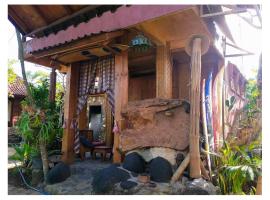 Bali Bungalow Medewisurf-homestay, Hotel in Airsatang
