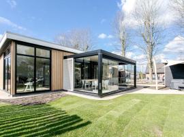 Stunning Home In Voorthuizen With Jacuzzi, Wifi And 2 Bedrooms, vakantiehuis in Voorthuizen