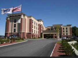 Hampton Inn & Suites, hotel v destinaci Smithfield