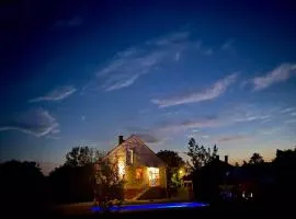 River House - Luxury house on the border of the Tisza River