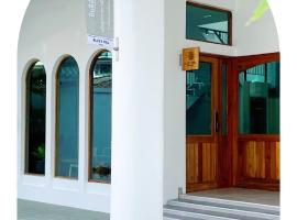 Alleyhill Phuket - Private & Cozy Boutique, hotel near Thai Hua Museum, Phuket Town