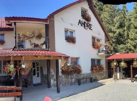 Cabana Andre Vartop, struttura sulle piste da sci a V&acirc;rtop