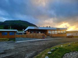 Hótel Flókalundur, hotel v destinaci Brjánslækur