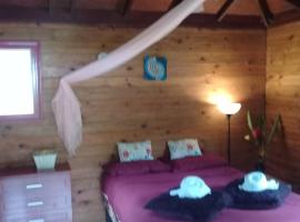 3 Rivers Eco Lodge, chalet i Rosalie