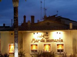 Hotel Mar de Tasmània - Auto Check-in – hotel w mieście La Bisbal