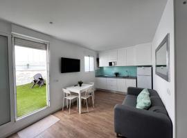 Modern Luxury Villa, hotel in Poris de Abona