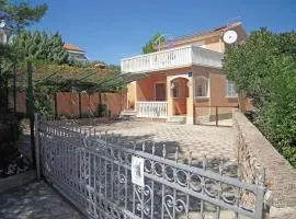 Family friendly house with a swimming pool Jezera, Murter - 5124