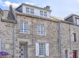 Awesome Home In Erquy With Kitchen