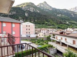 Nice Apartment In Avio With Wifi, hotel in Avio