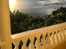 Modern Air Conditioned Home For Family & Adventure, hotel v destinaci Loubiere