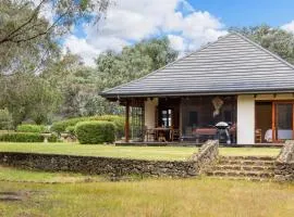 Yallingup Retreat - Romantic Country Retreat for Couples