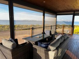 Lincoln View Holiday House, beach rental in North Shields