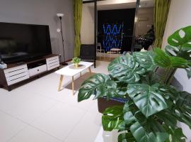 LM HomeyA 3 BdRm Coastline View condo for 4-14 Pax with Netflix & Coway Water Purifier, viešbutis mieste Tanjong Tokong