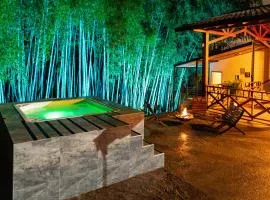 Jacuzzi Privado Eje Cafetero, bambú Naturaleza&paz a 12 min de la ciudad