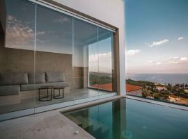 Mani Luxury Suites and Studios in Gytheio with Private Pools、ギシオのホテル