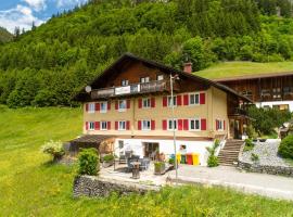 Gästehaus Walch I, ski resort in Langen am Arlberg