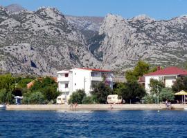 Apartments and rooms by the sea Seline, Paklenica - 6440, casa de hóspedes em Starigrad-Paklenica