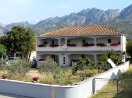 Apartments with a parking space Seline, Paklenica - 6603