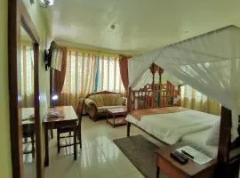 New Safari Hotel