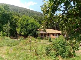 Charming cottage in the heart of the Ribera sacra, ξενοδοχείο σε Castro Caldelas