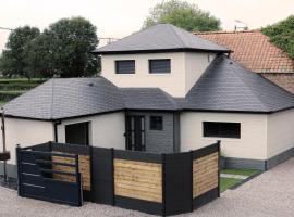 Le g&icirc;te suspendu, jeux d'&eacute;nigmes et chambre cach&eacute;e