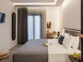 Chora Suites, Premium Key Collection، فندق في مدينة سكياثوس