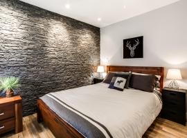 Le Villageois by Gestion ELITE, hotel near Express Flying Mile, Mont-Tremblant