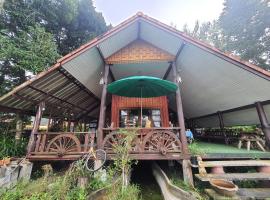 Baan Thabthong Homestay (บ้านทับทอง โฮมสเตย์), location de vacances à Ban Pak Nam