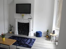 Gresham Home - close to ExCel, contractors, relocators, paid parking, hotel near ExCeL London, London