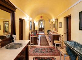 Degli Alessandri Palace, bed & breakfast a Sassoferrato